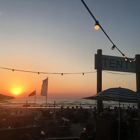 Beachstudio De Schelp * 잔드보르트